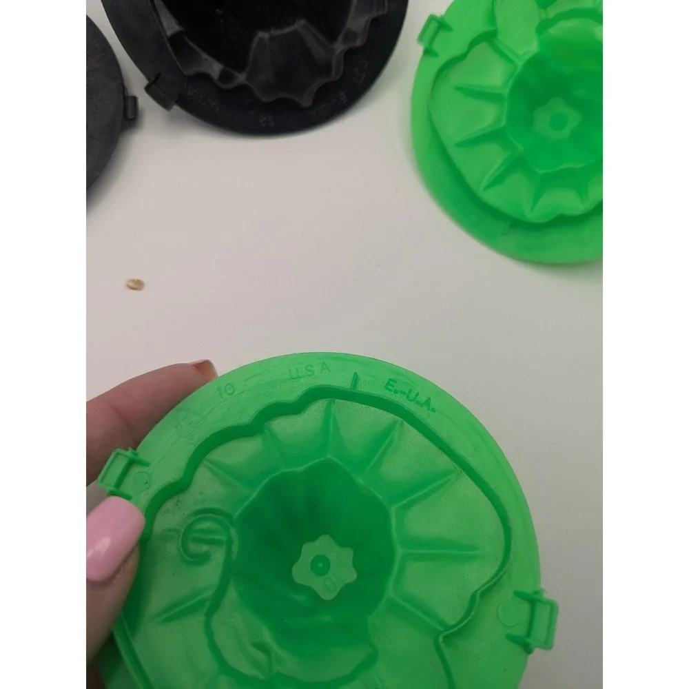 1990s McDonalds Halloween Meal Bucket Replacement Cookie Cutter Lid Pumpkin Bat‎
